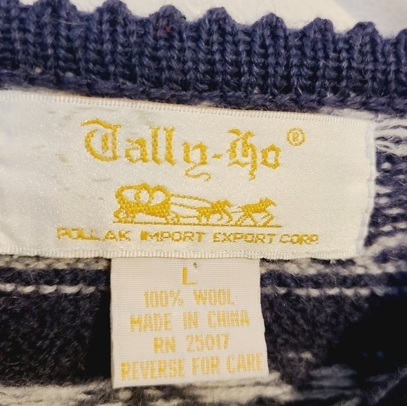 Tally Ho | Women's Vintage Blue and White 100% Wool Sweater (Size Large) - Picture 2 of 12